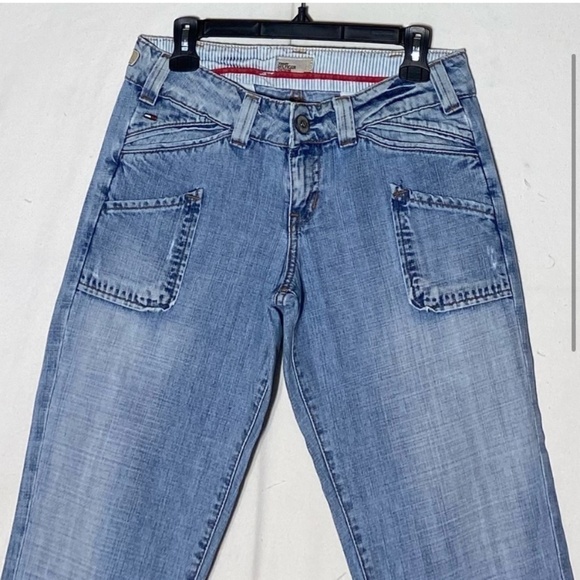 Vintage Tommy Hilfiger Denim Light Wash Resa Capri Ragged Aged Wash 28 - Picture 3 of 13